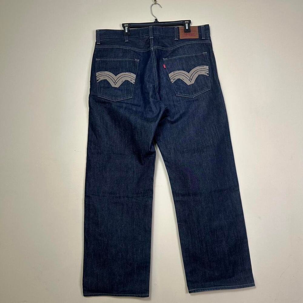 Raw/Dark Wash Rare Levi’s 569 Loose‑Straight “Wave Stitch”